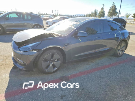 Tesla Model 3 2022 - Image 1 of 13