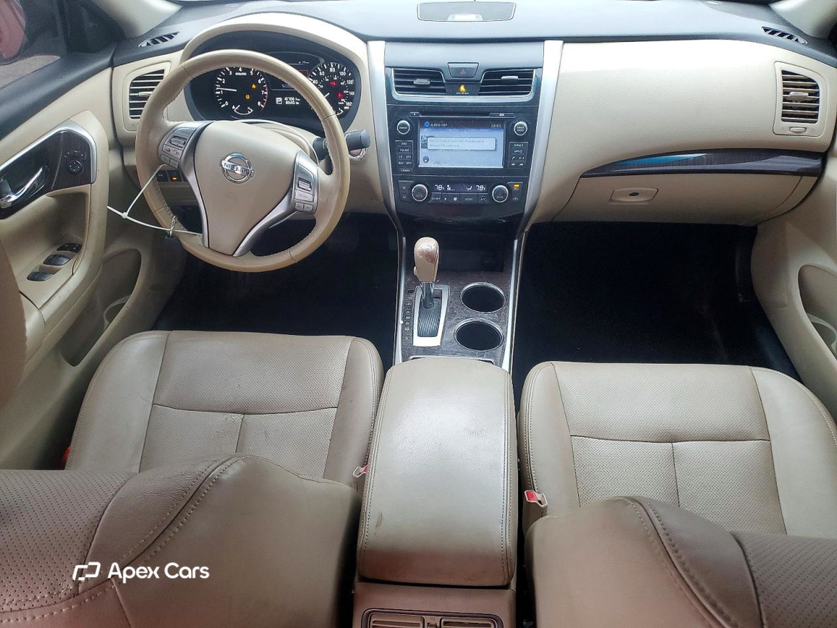 Nissan Altima 2015