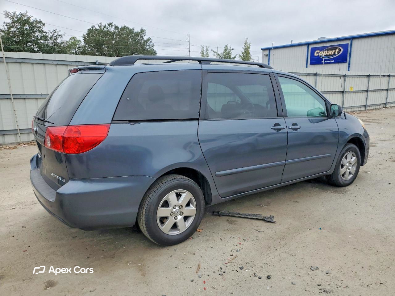 Toyota Sienna 2010