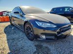 Tesla Model S 2015