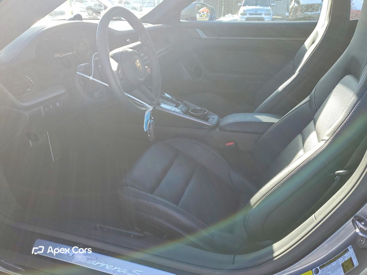Porsche 911 2025