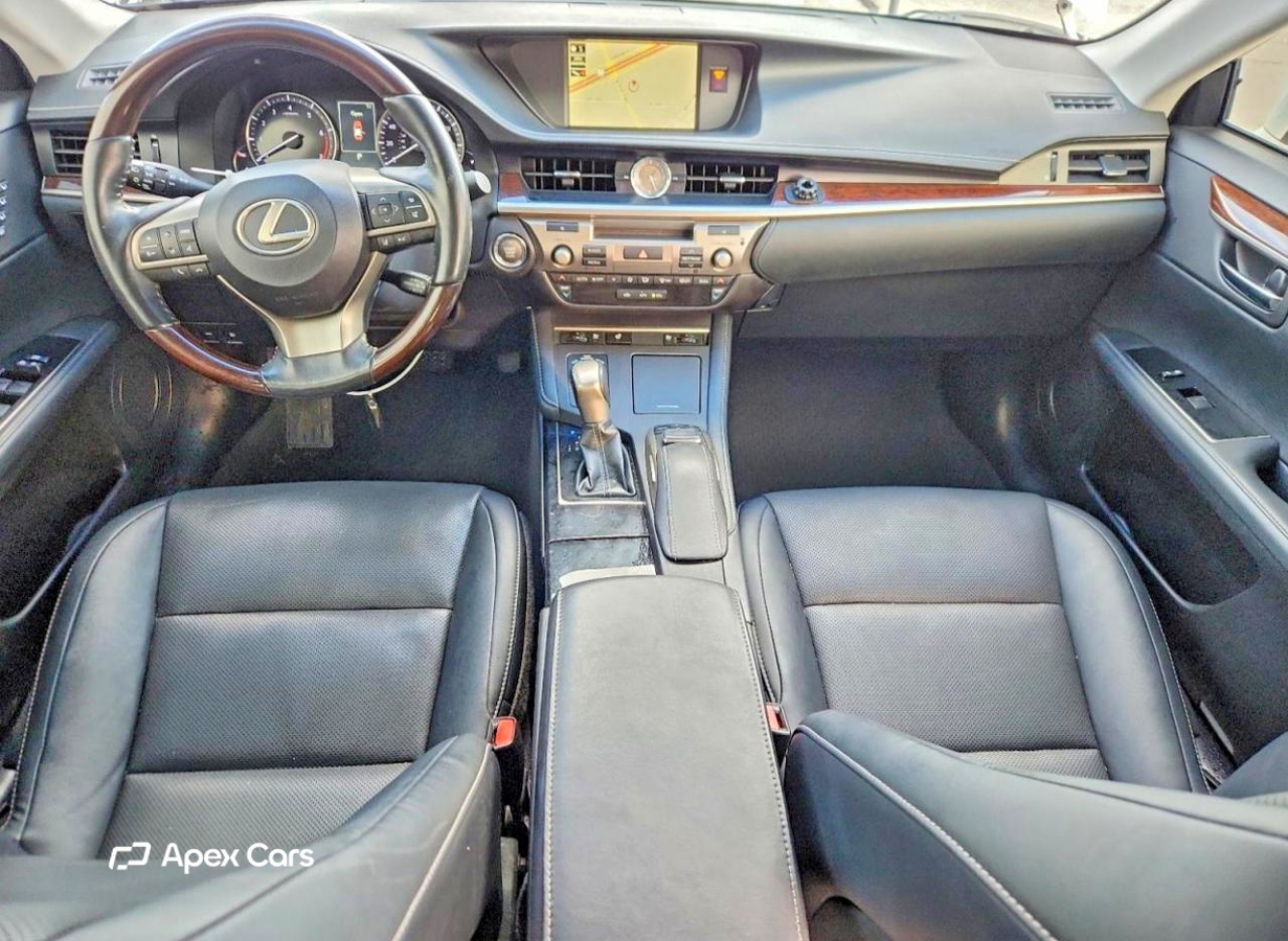 Lexus ES 2017