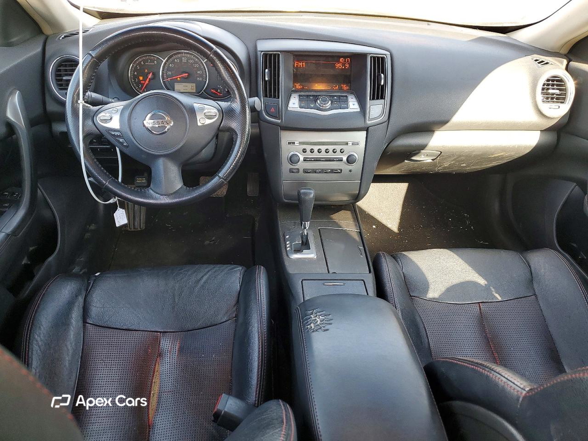 Nissan Maxima 2012