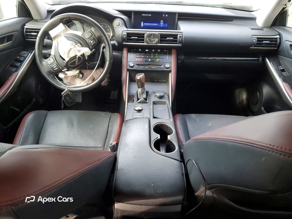 Lexus IS 2018
