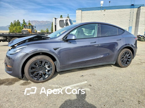 Tesla Model Y 2021 - Image 1 of 13