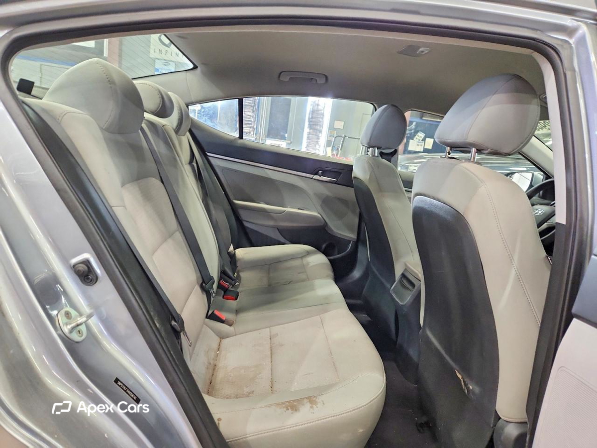 Hyundai Elantra 2017