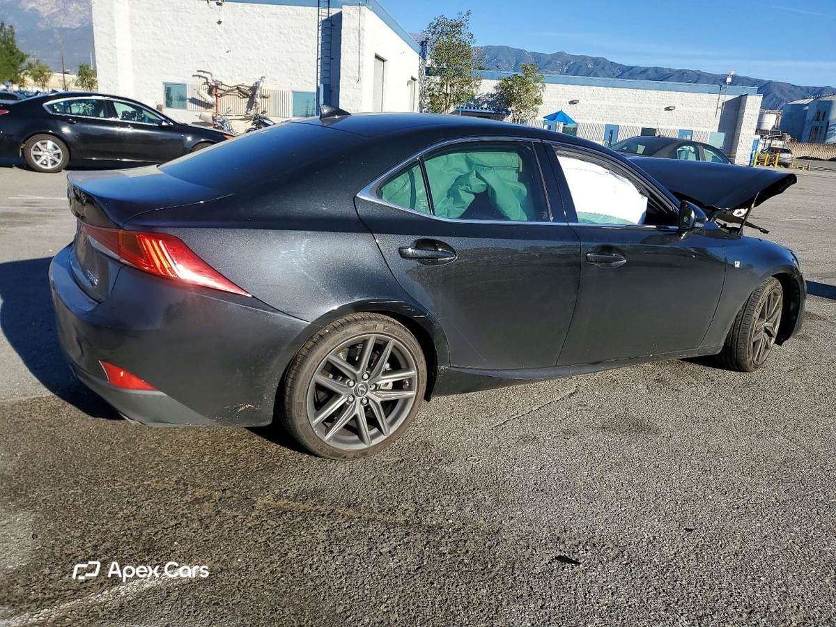 Lexus IS 2017