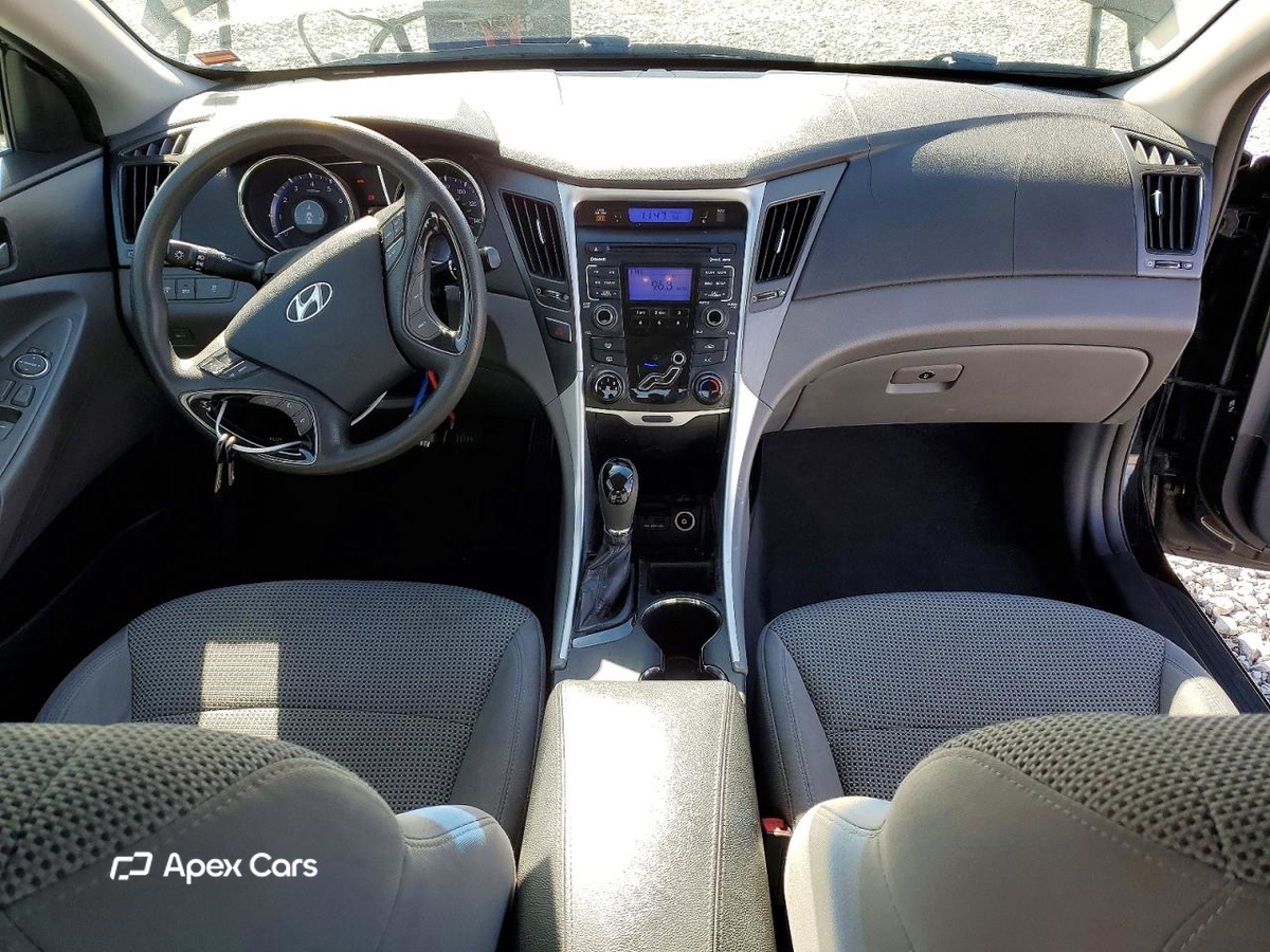 Hyundai Sonata 2011