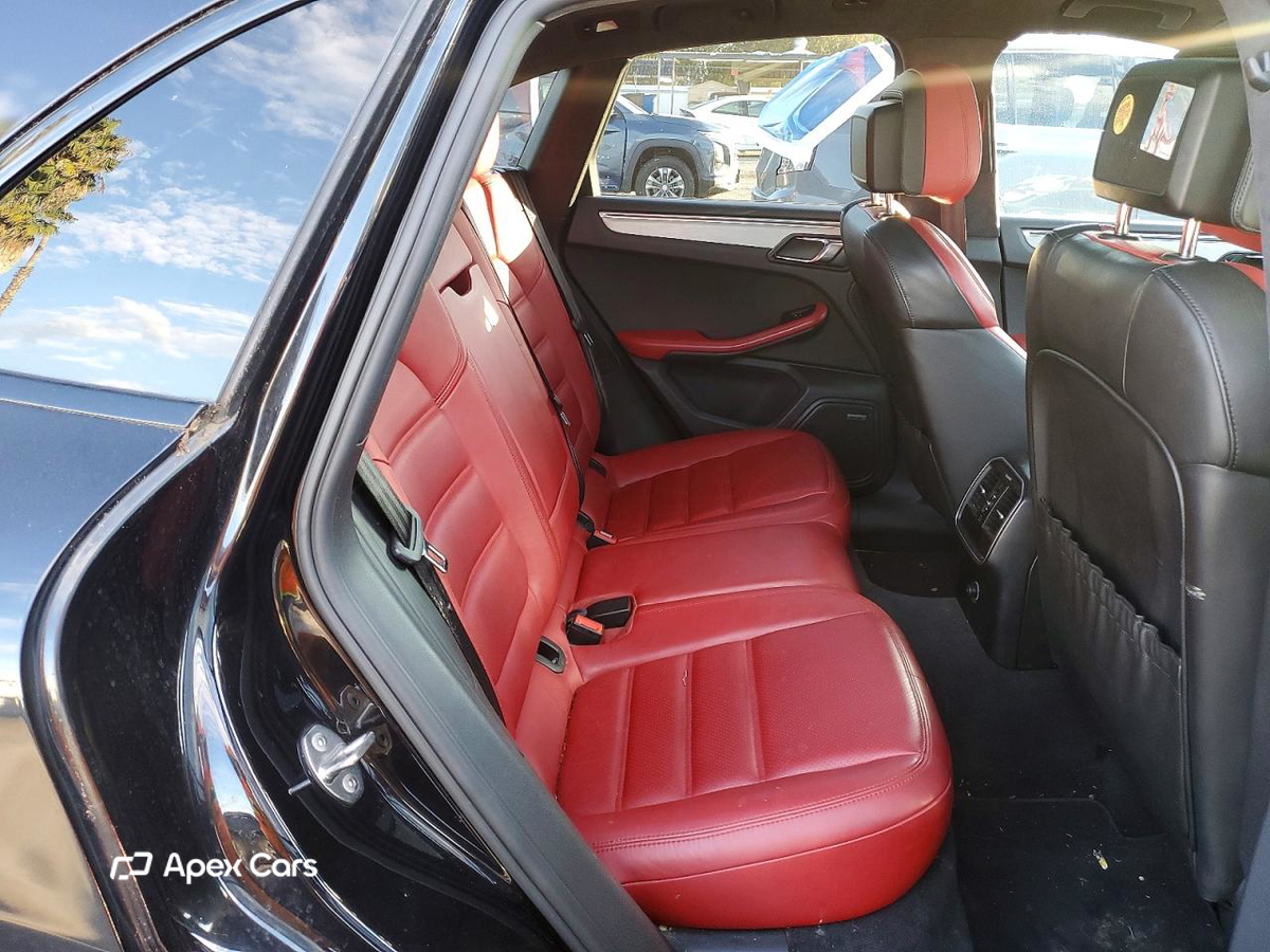 Porsche Macan 2016