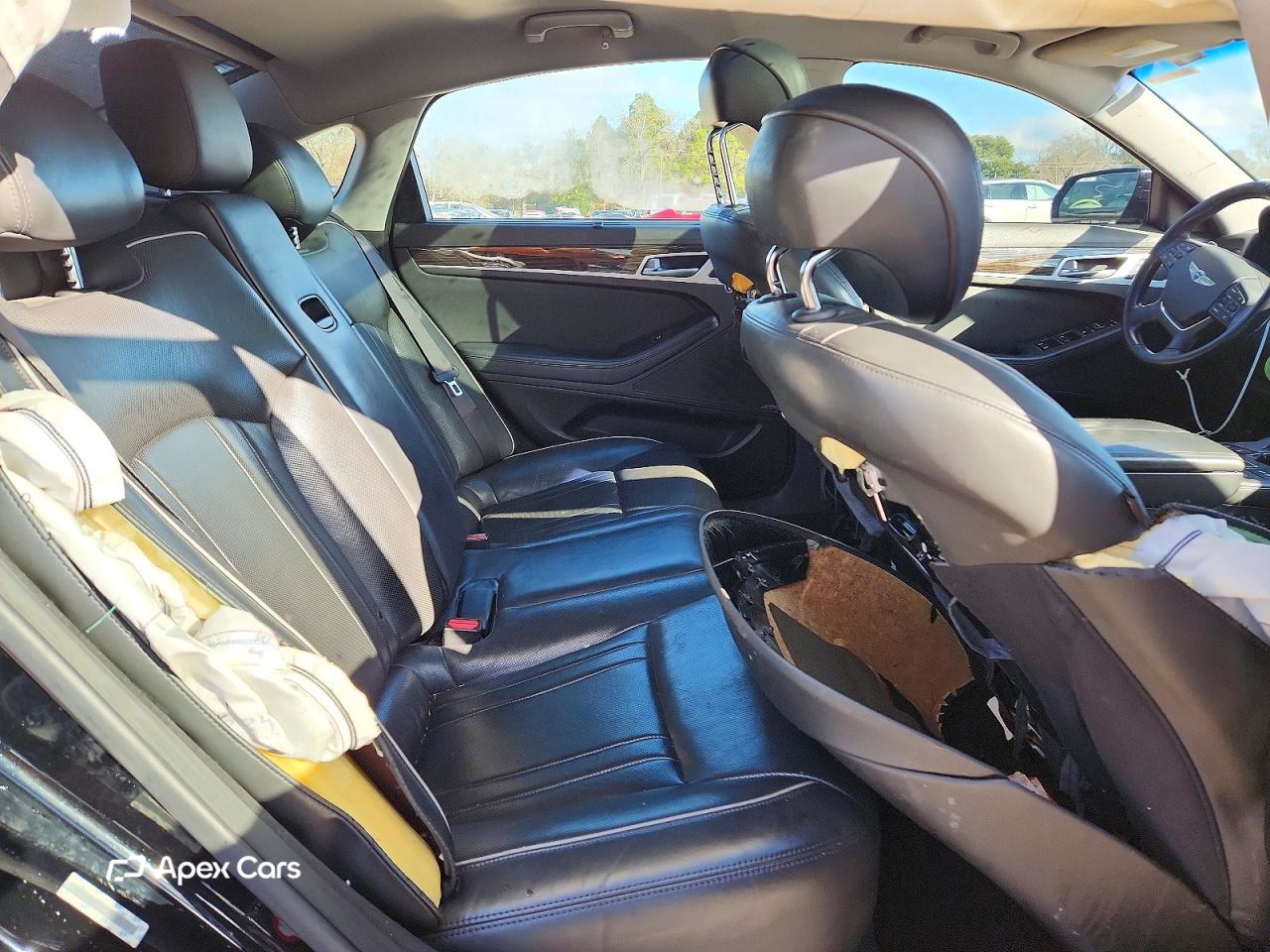 Hyundai Genesis 2015