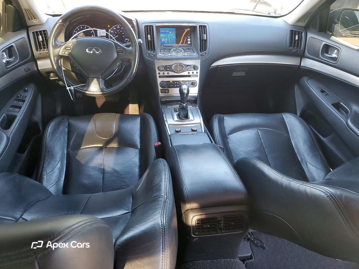 Infiniti G 2012