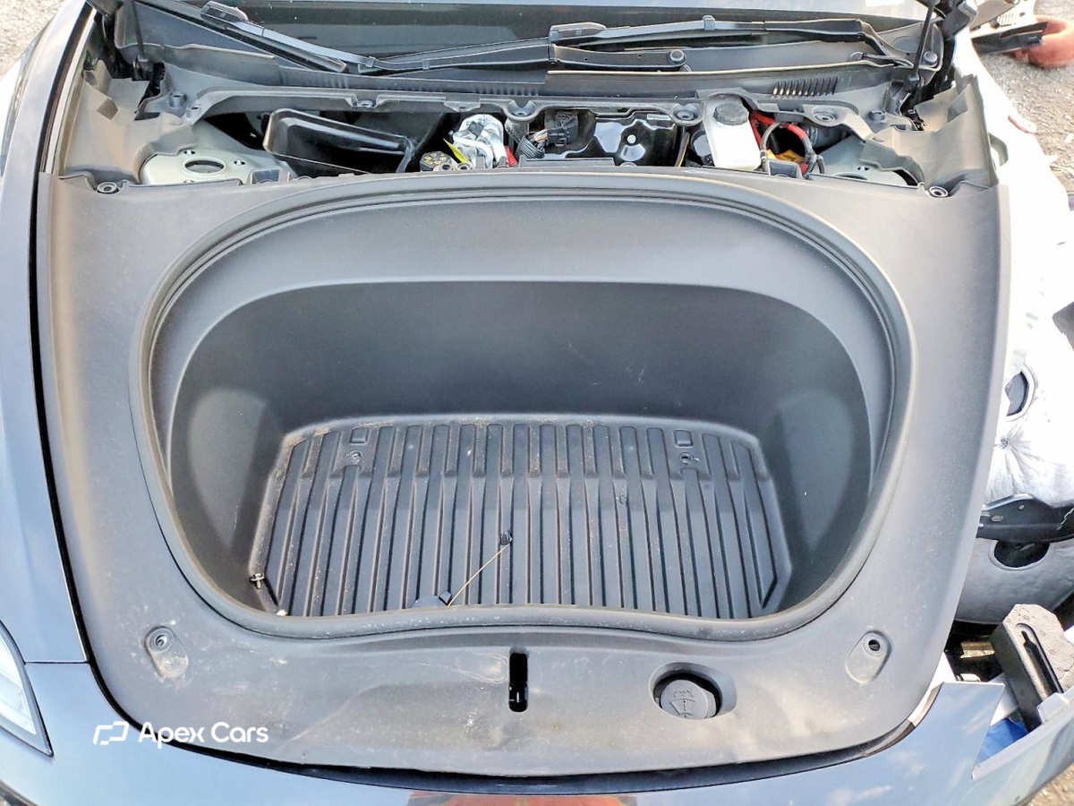 Tesla Model 3 2025