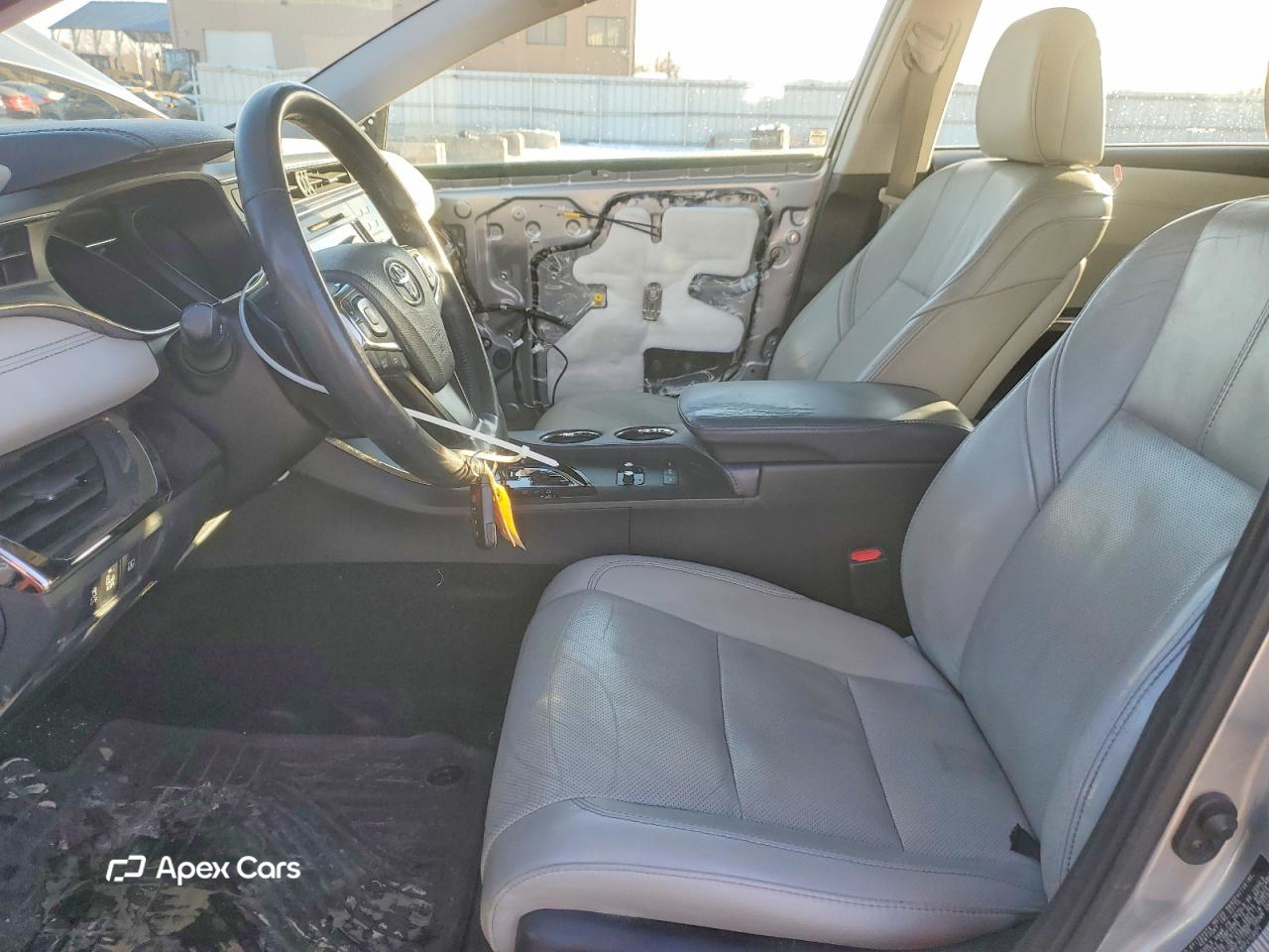 Toyota Avalon 2015