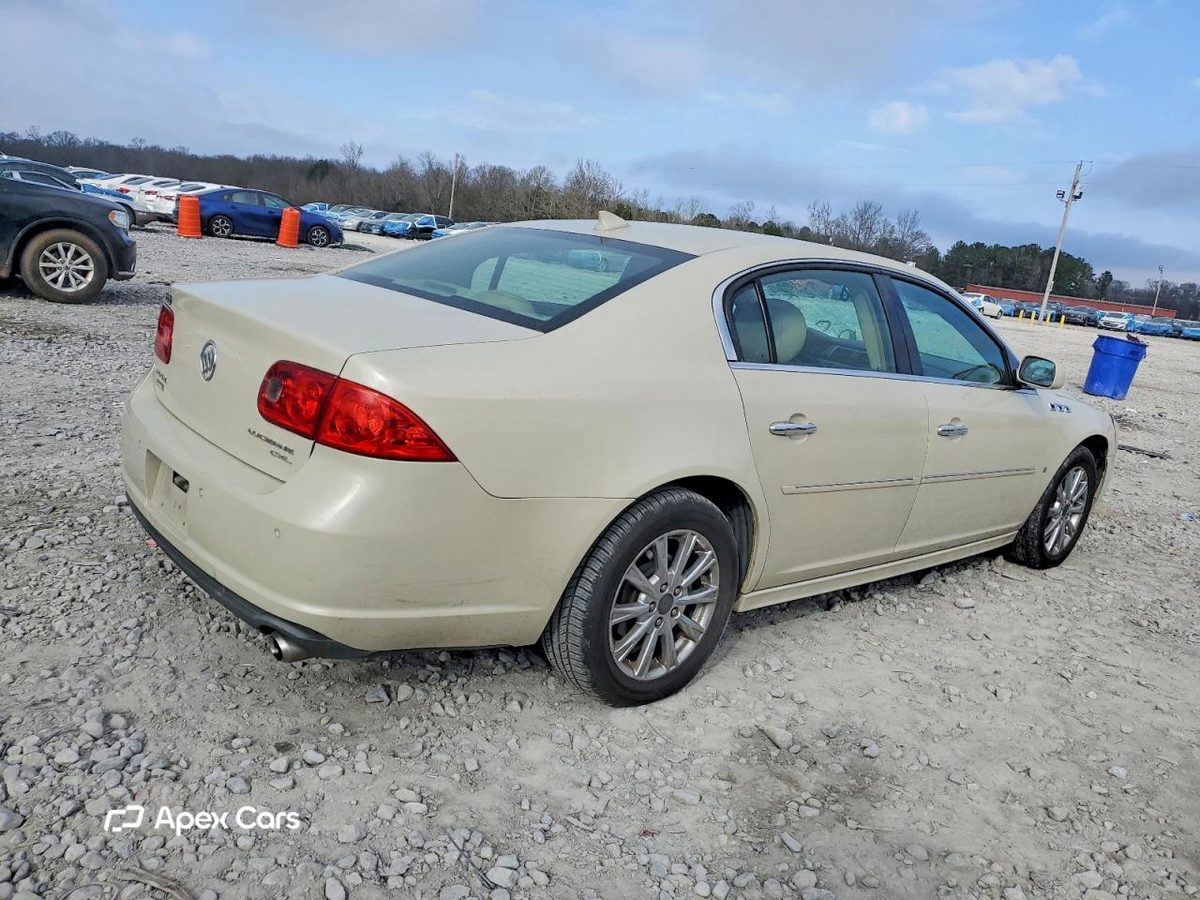 Buick Lucerne 2010