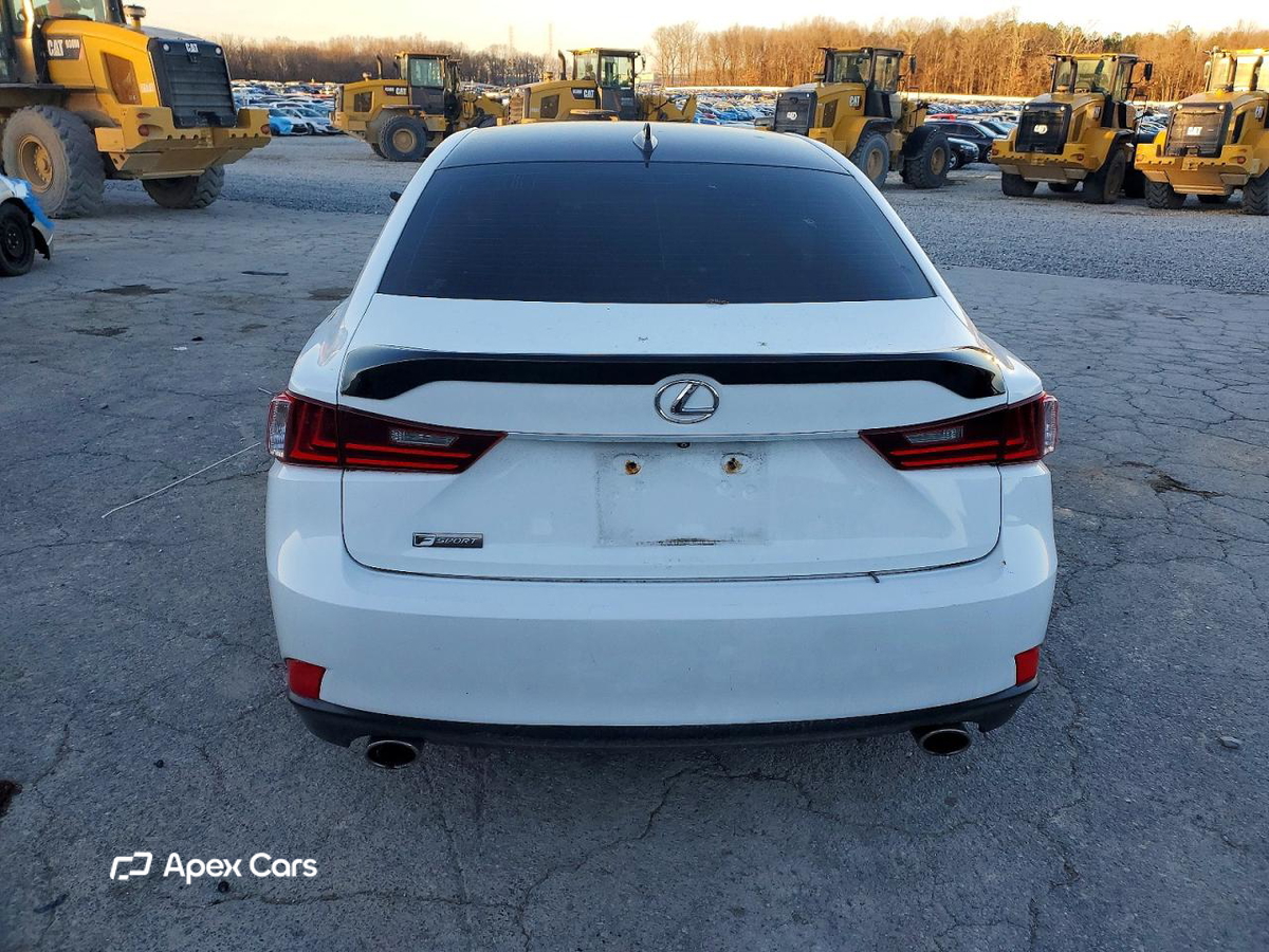 Lexus IS 2015