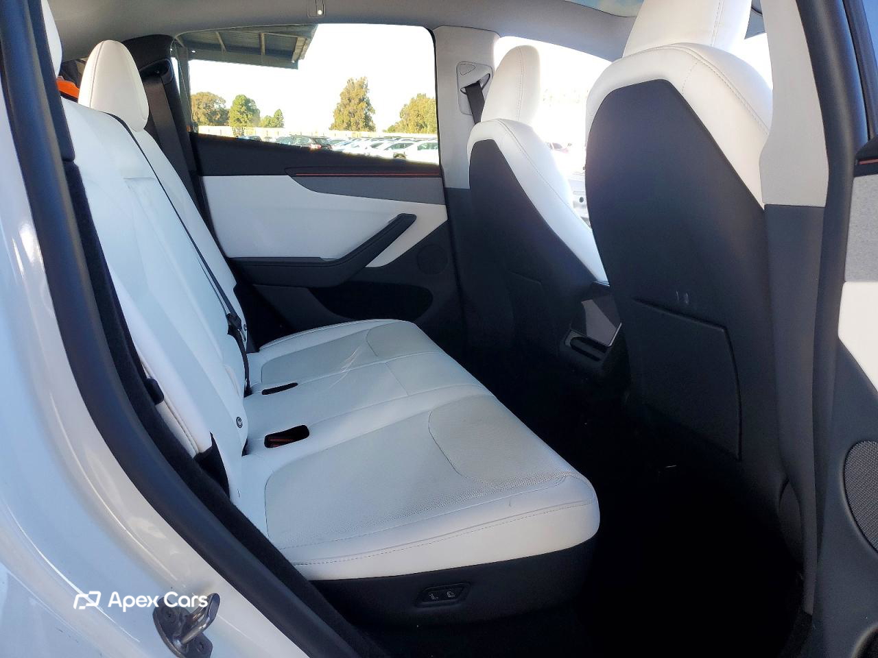 Tesla Model Y 2026