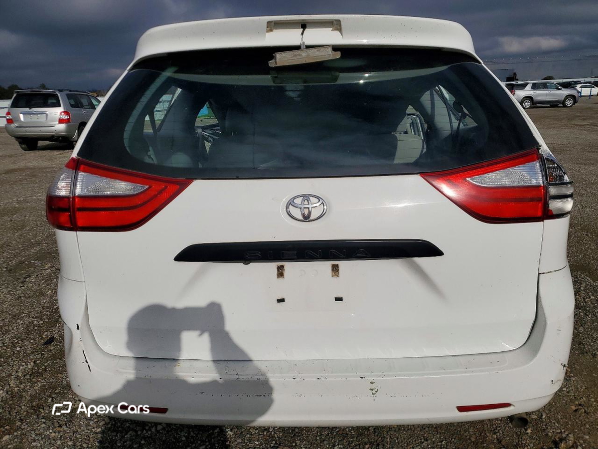 Toyota Sienna 2015