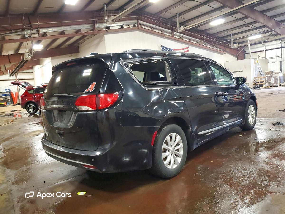 Chrysler Pacifica 2017