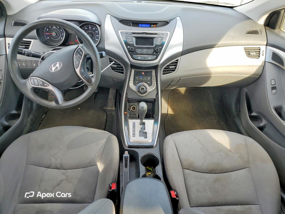 Hyundai Elantra 2013