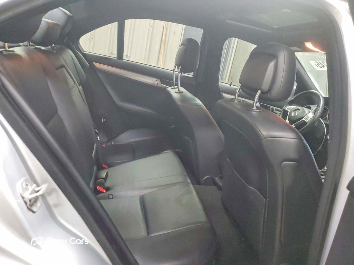 Mercedes-Benz  2013