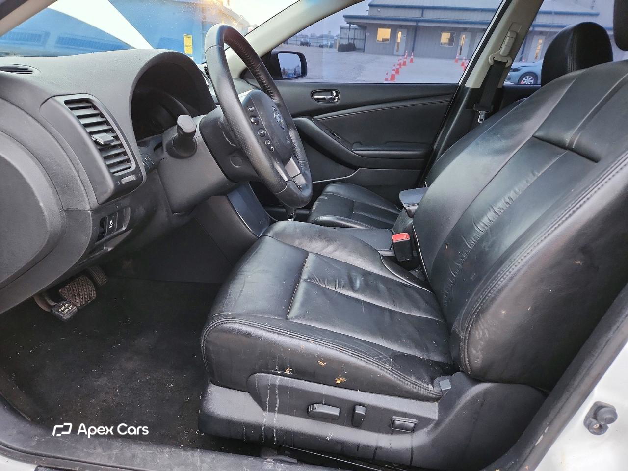 Nissan Altima 2012