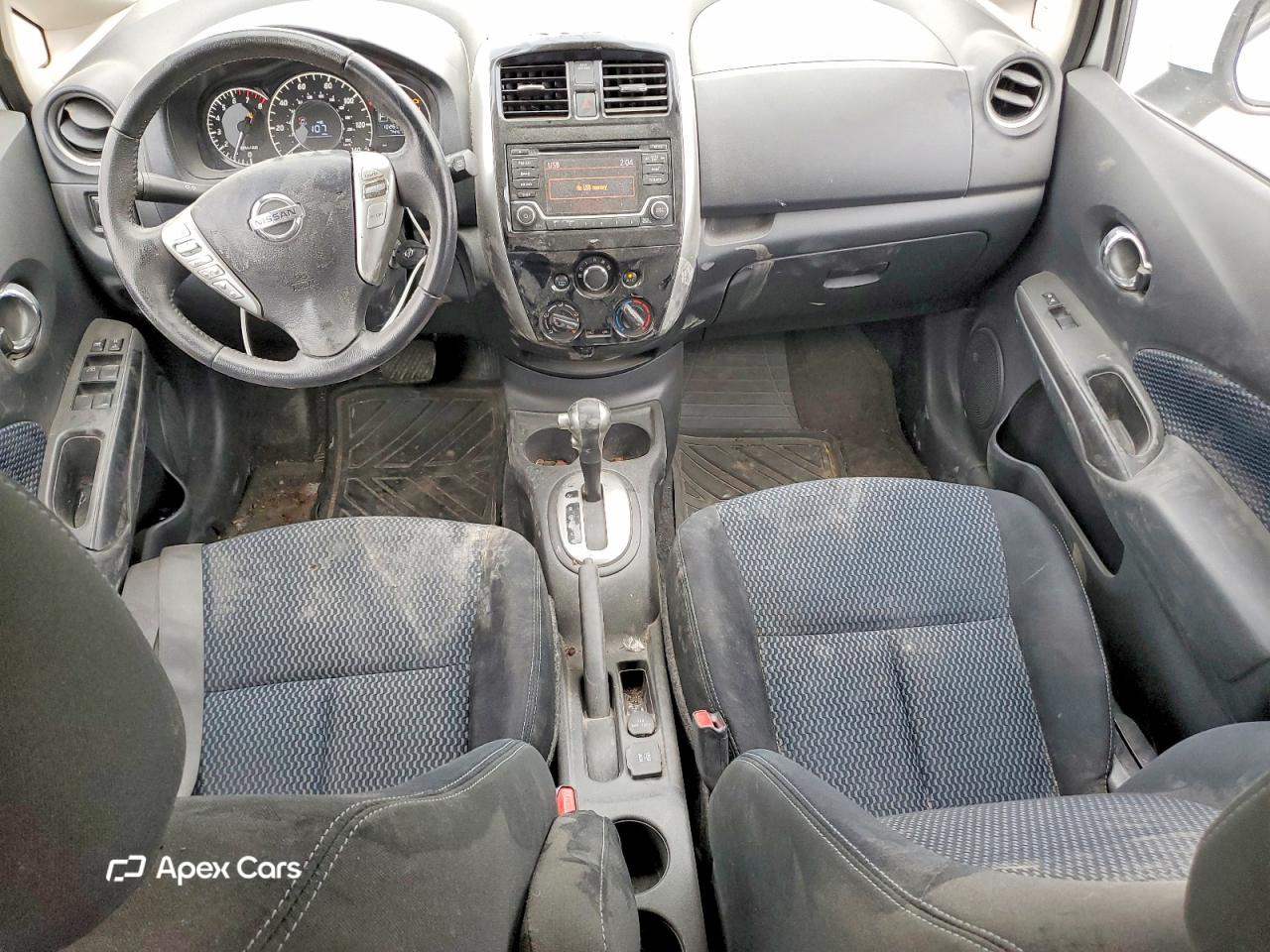 Nissan Versa 2016