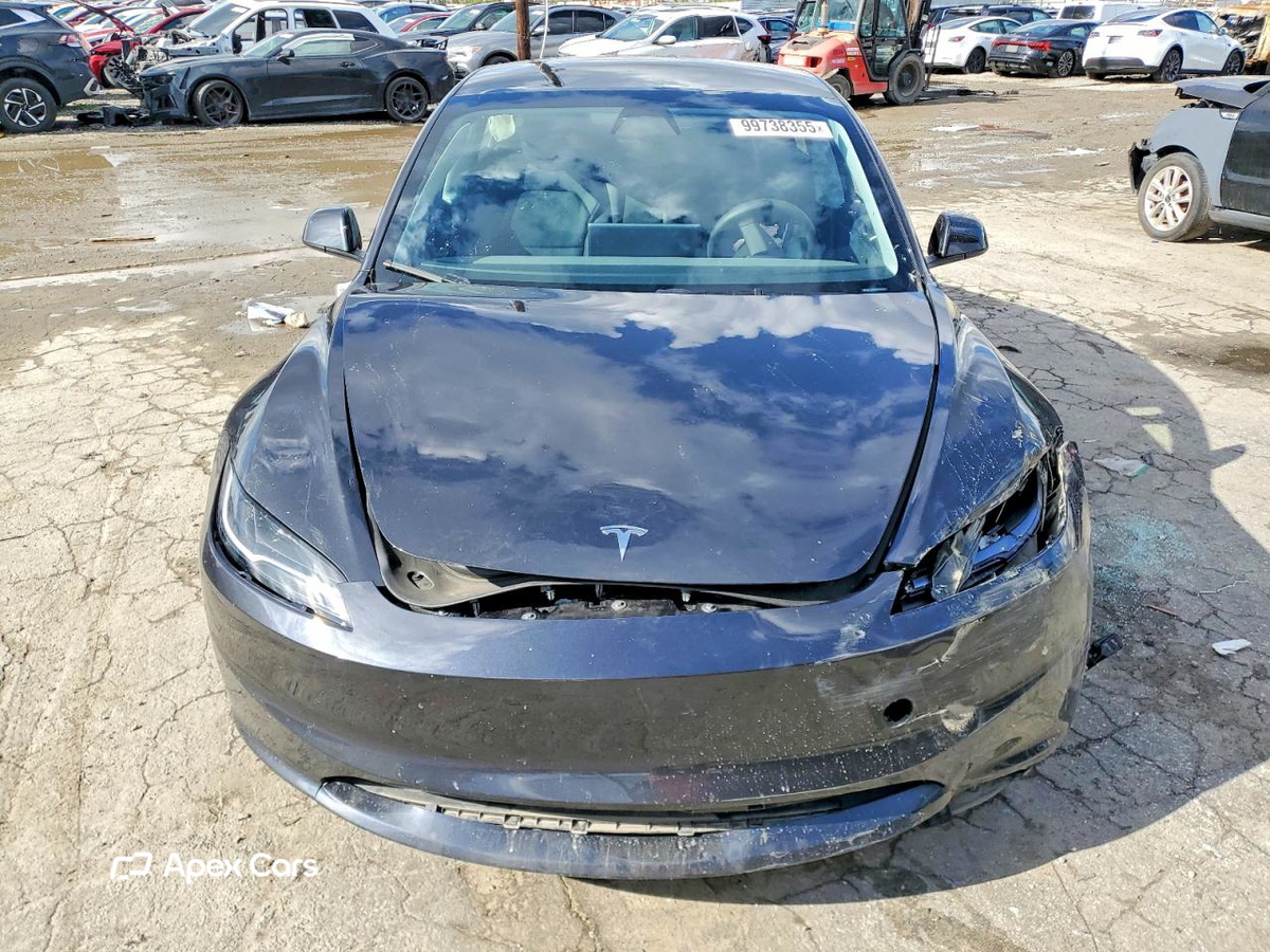 Tesla Model 3 2024