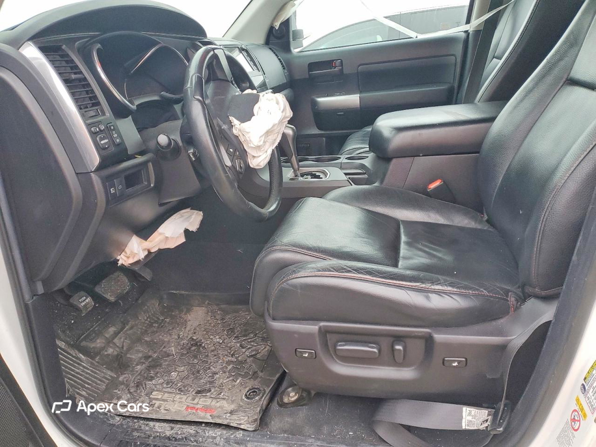 Toyota Sequoia 2020