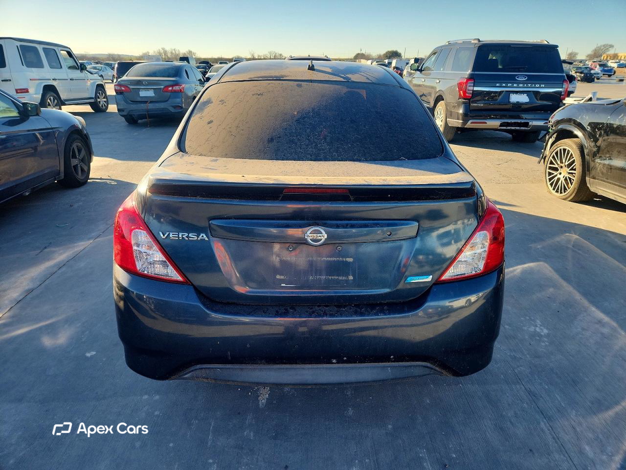 Nissan Versa 2016