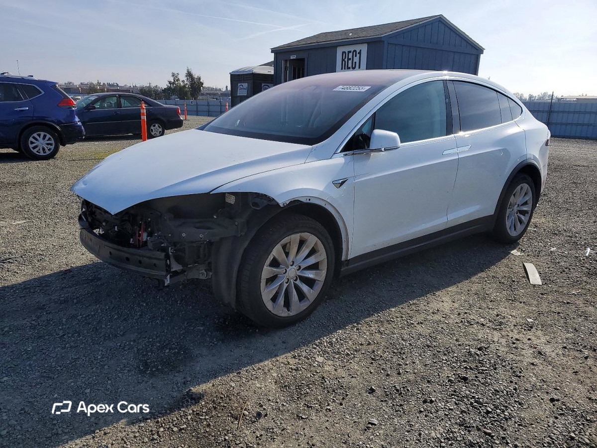 Tesla Model X 2018