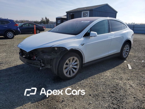 Tesla Model X 2018 - Image 1 of 14