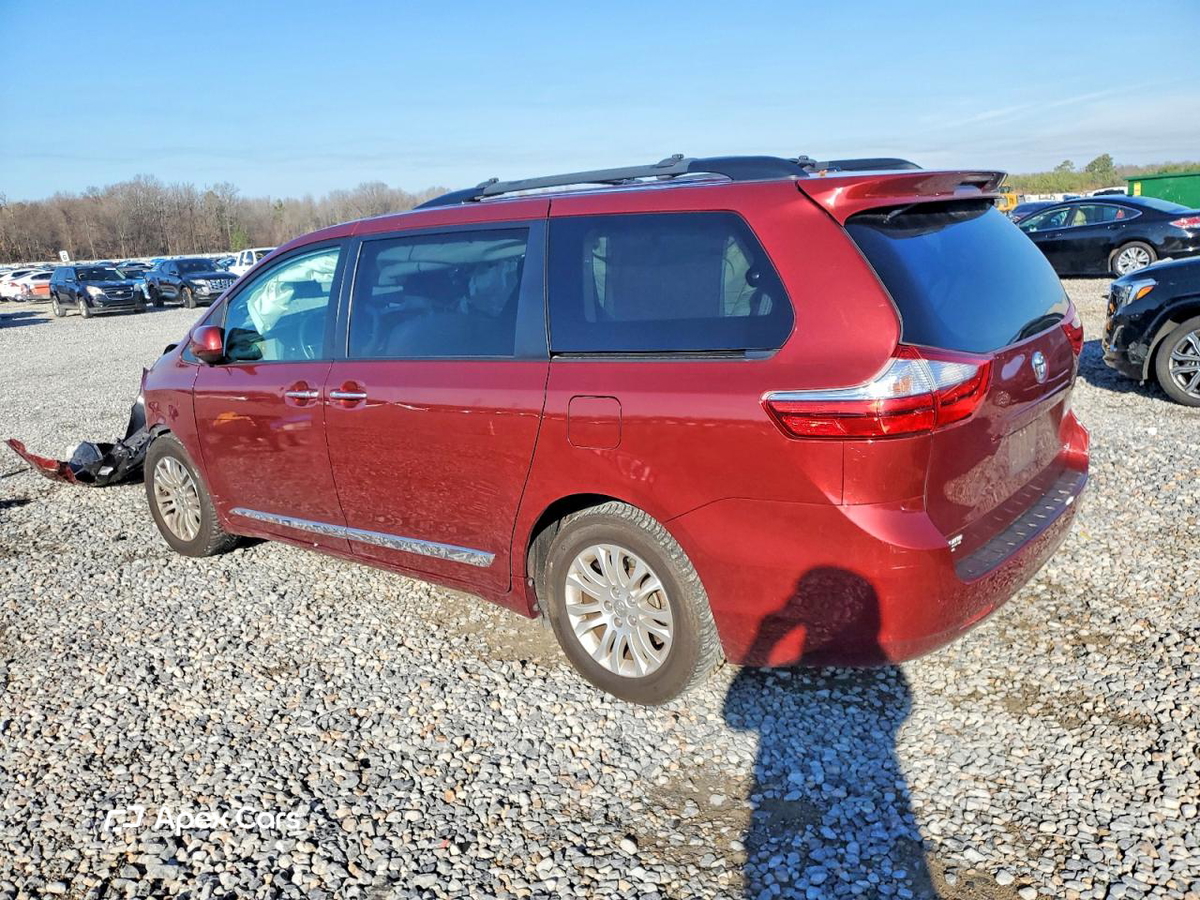 Toyota Sienna 2015