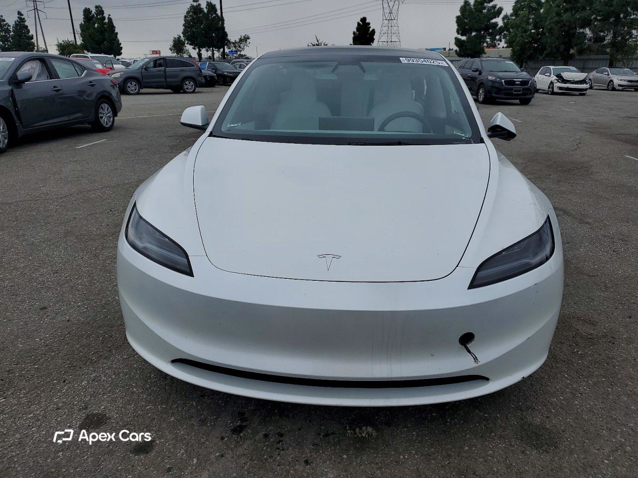 Tesla Model 3 2024