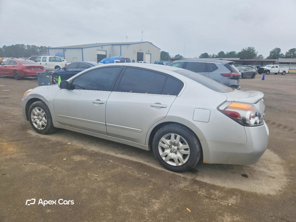 Nissan Altima 2011