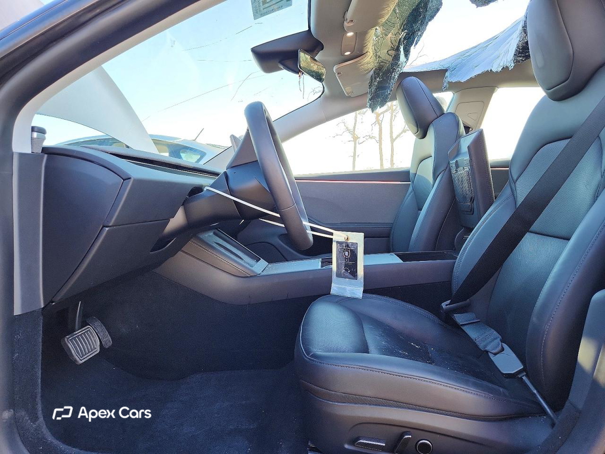Tesla Model 3 2025