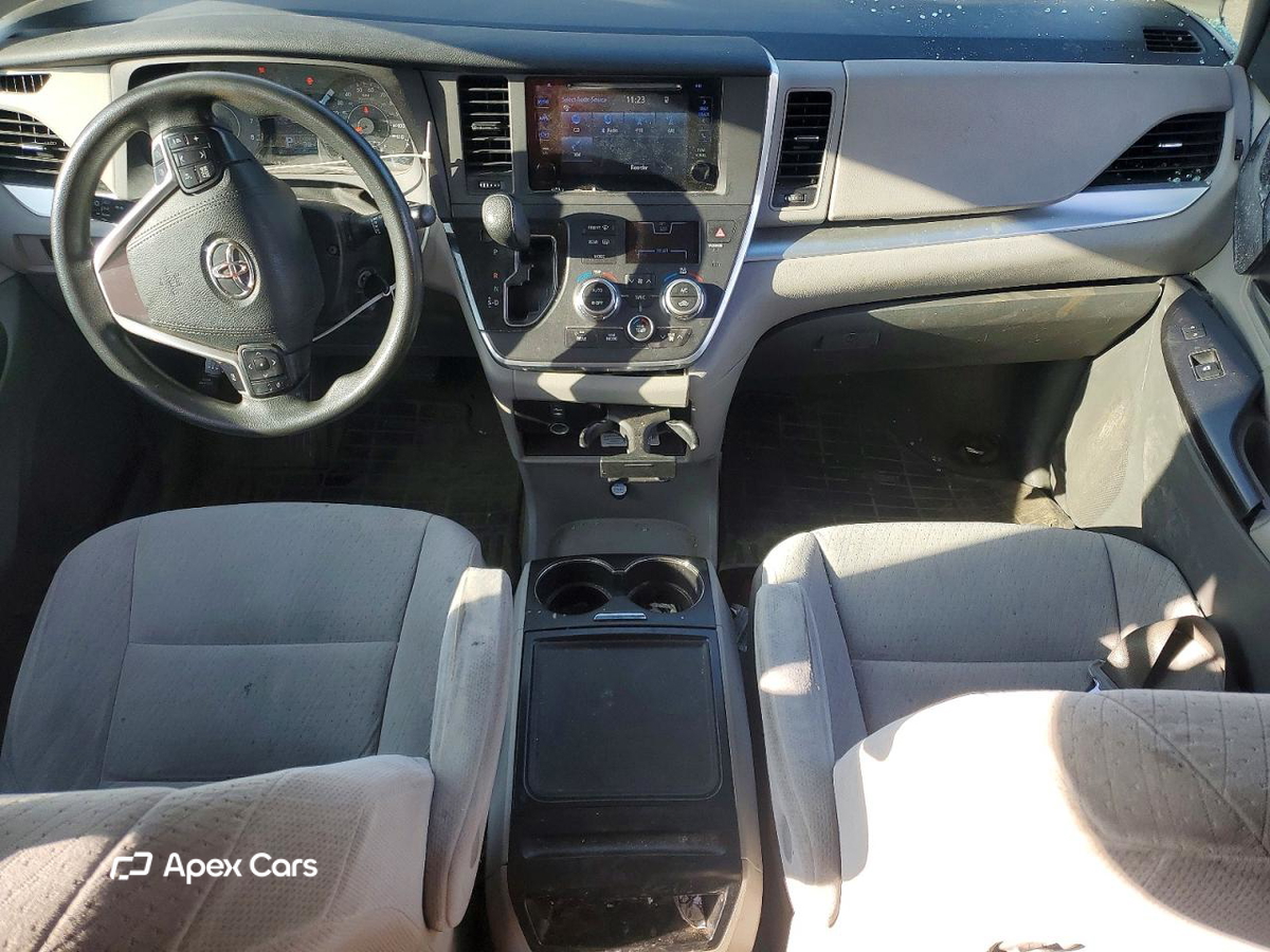 Toyota Sienna 2015