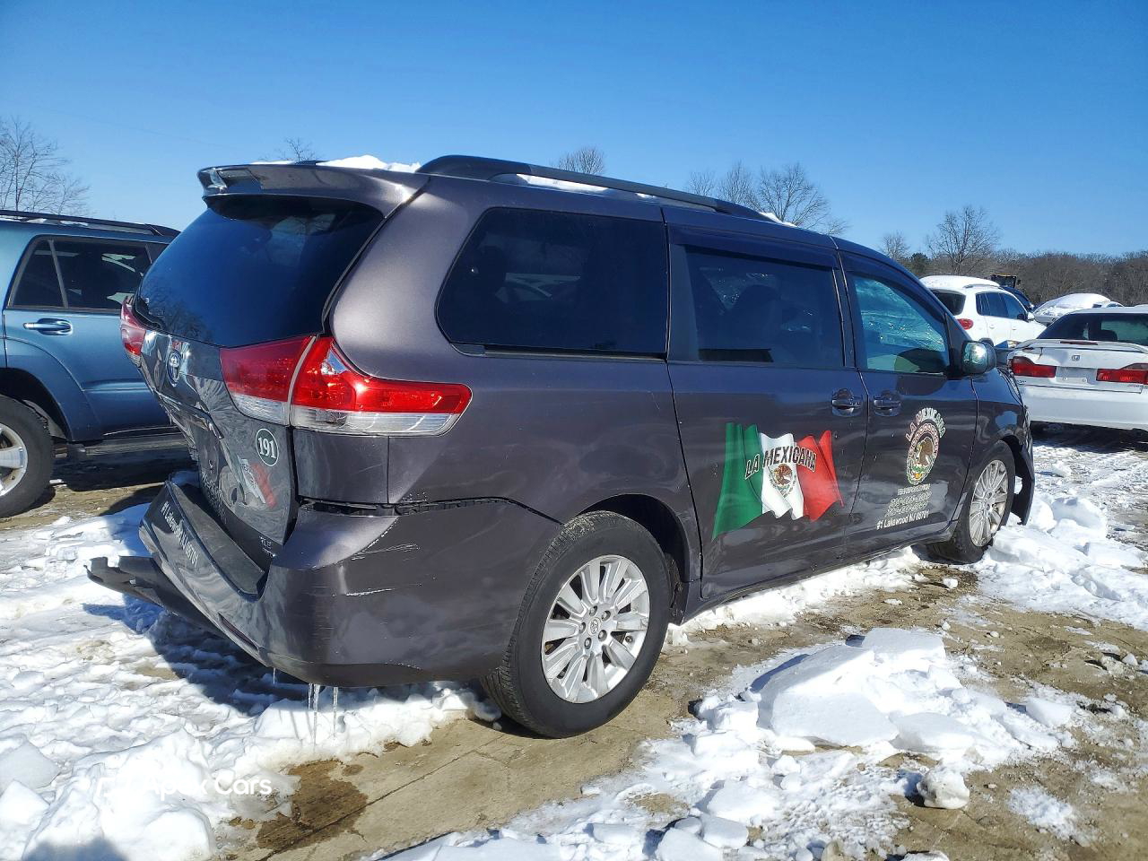 Toyota Sienna 2011