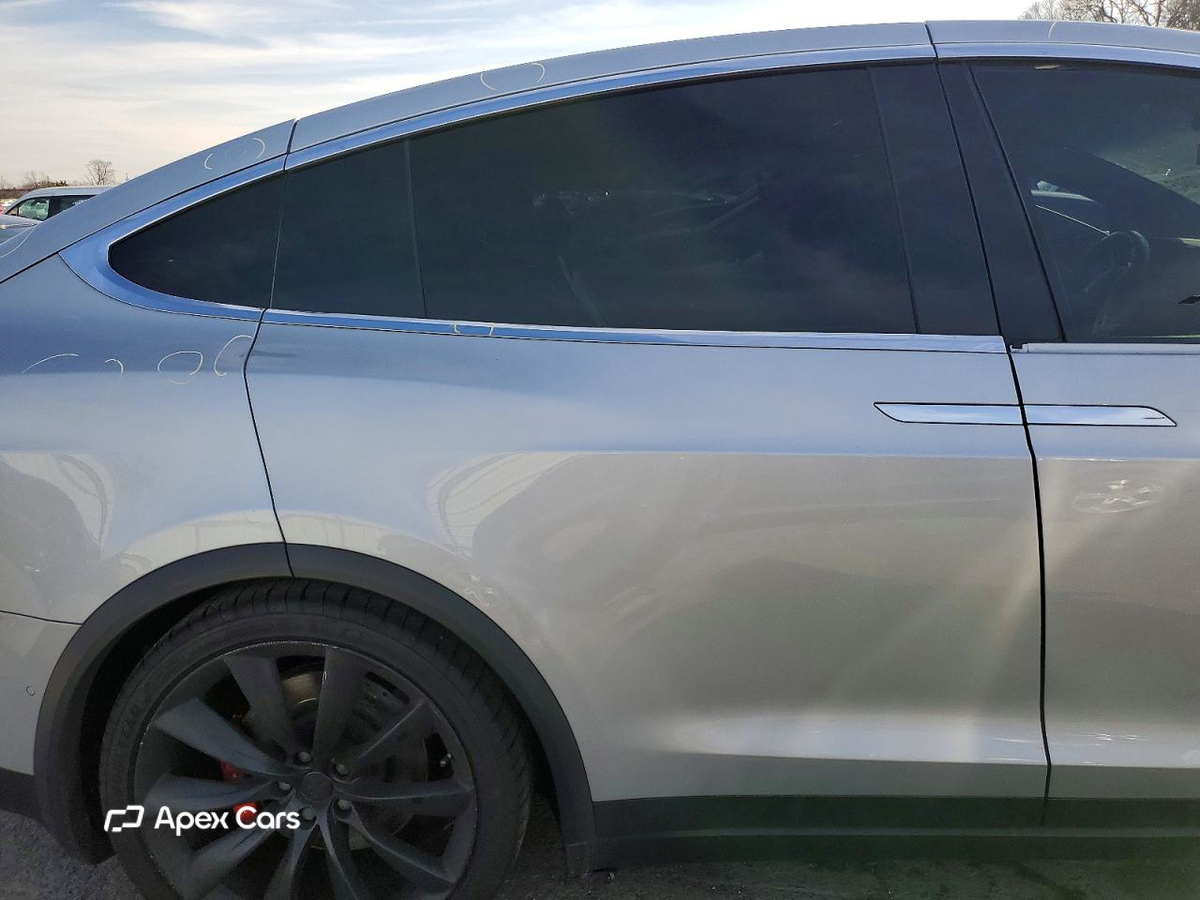 Tesla Model X 2016