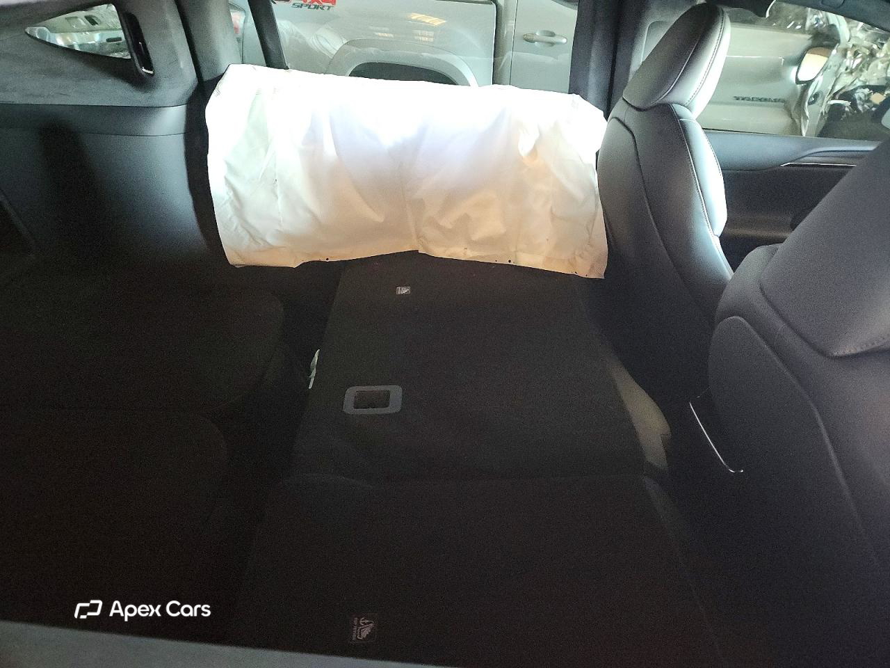 Tesla Model X 2024