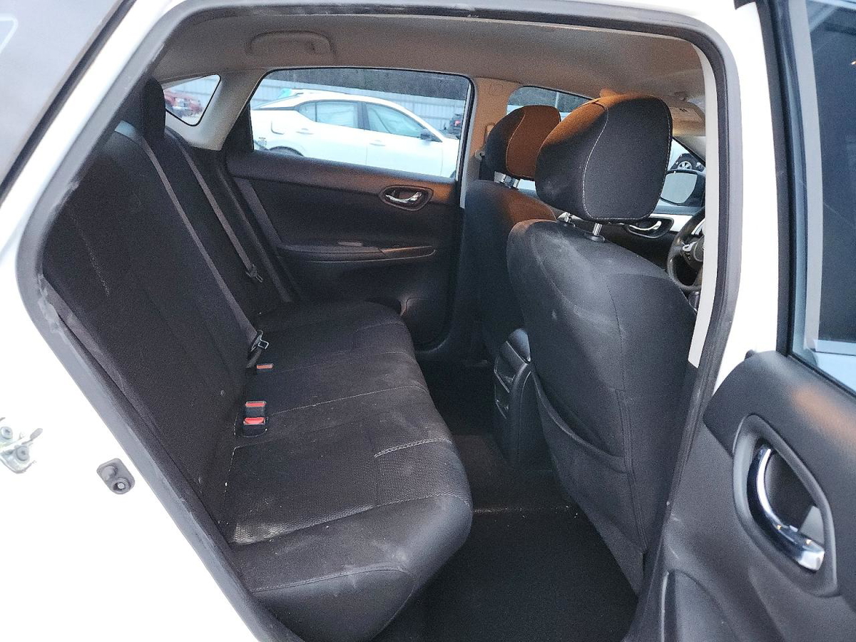 Nissan Sentra 2018