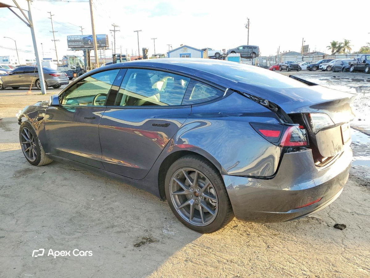 Tesla Model 3 2022