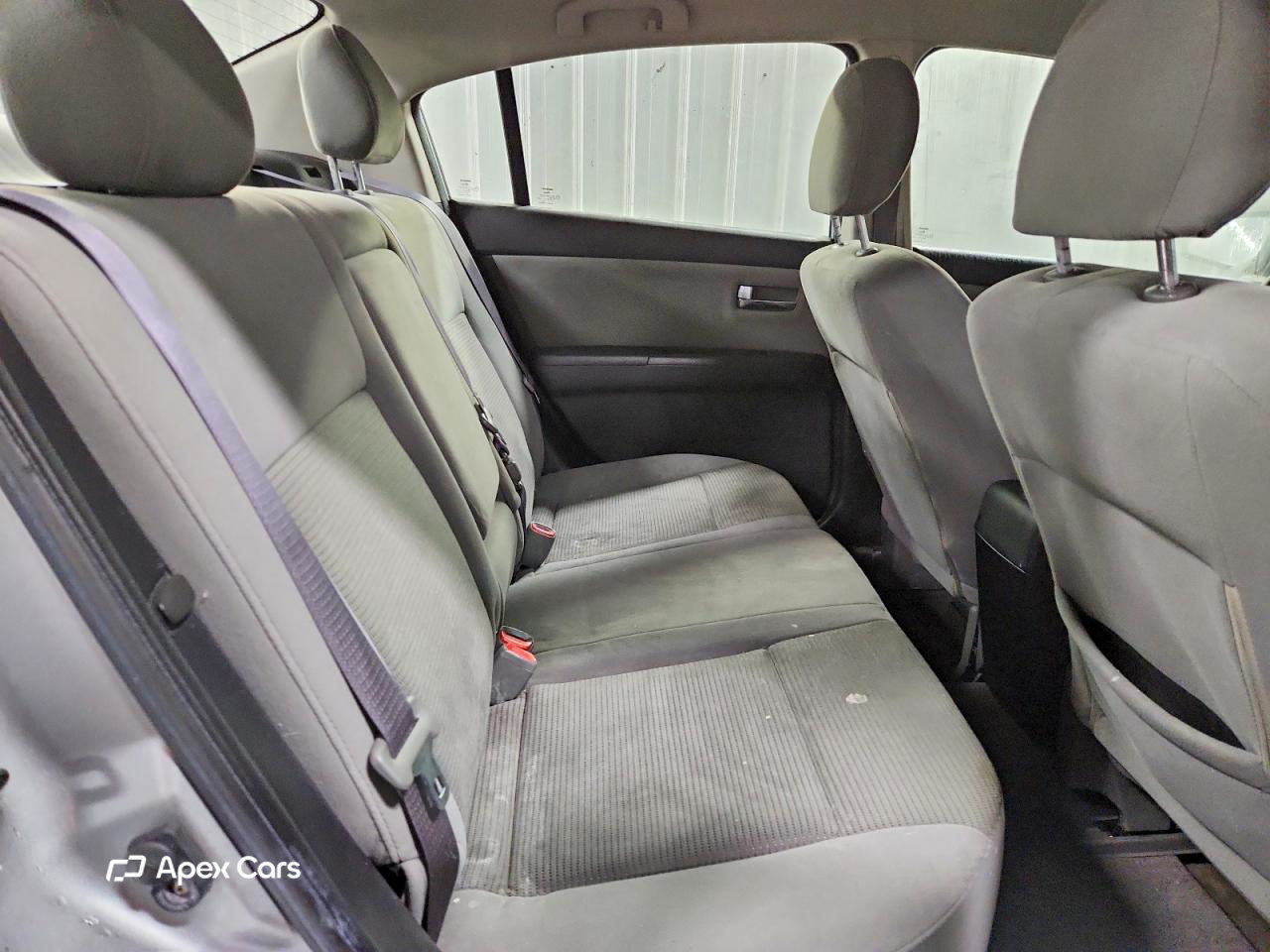 Nissan Sentra 2011