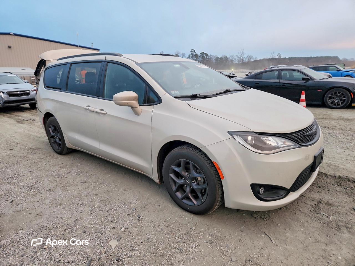 Chrysler Pacifica 2020