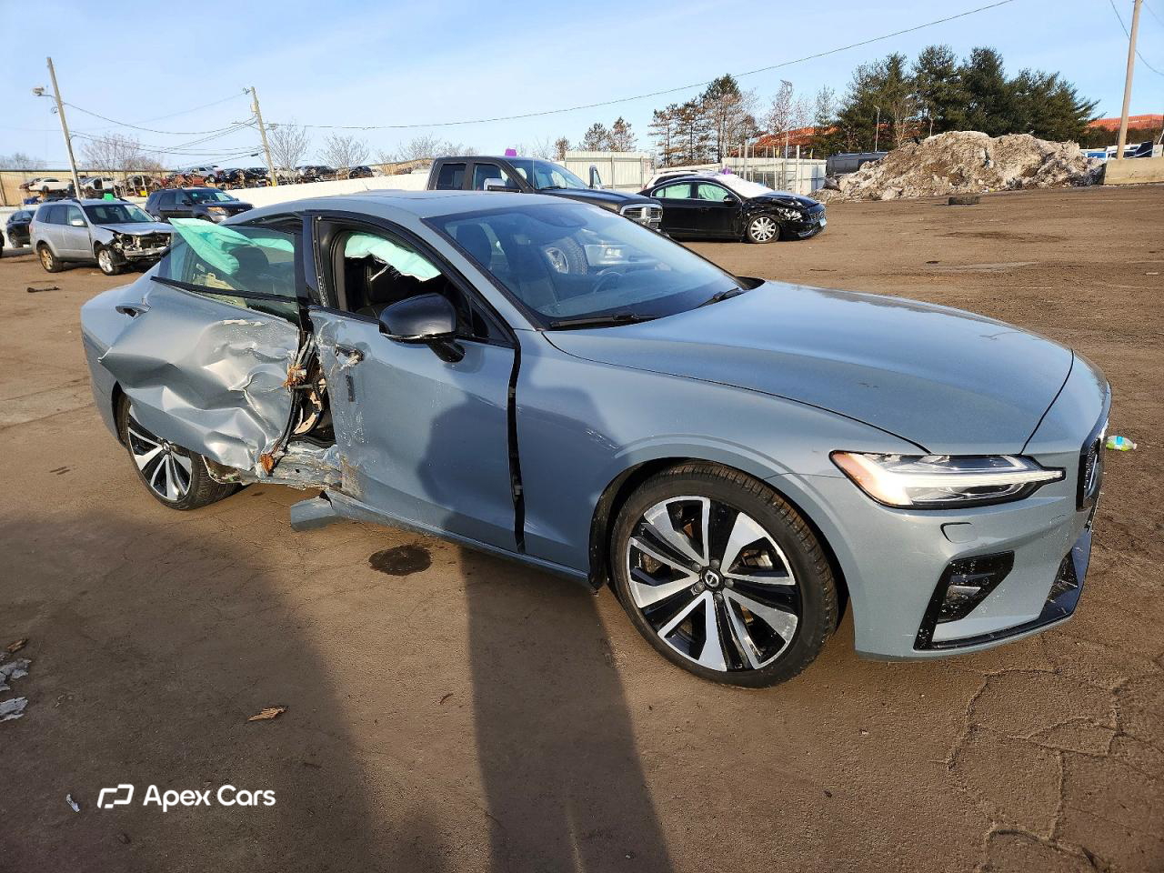 Volvo S60 2022
