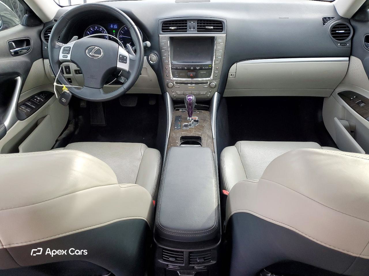 Lexus IS 2012