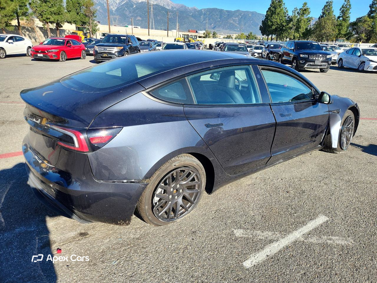 Tesla Model 3 2025