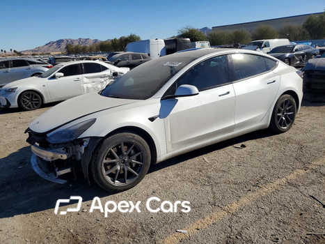 Tesla Model 3 2021 - Zdjęcie 1 z 13