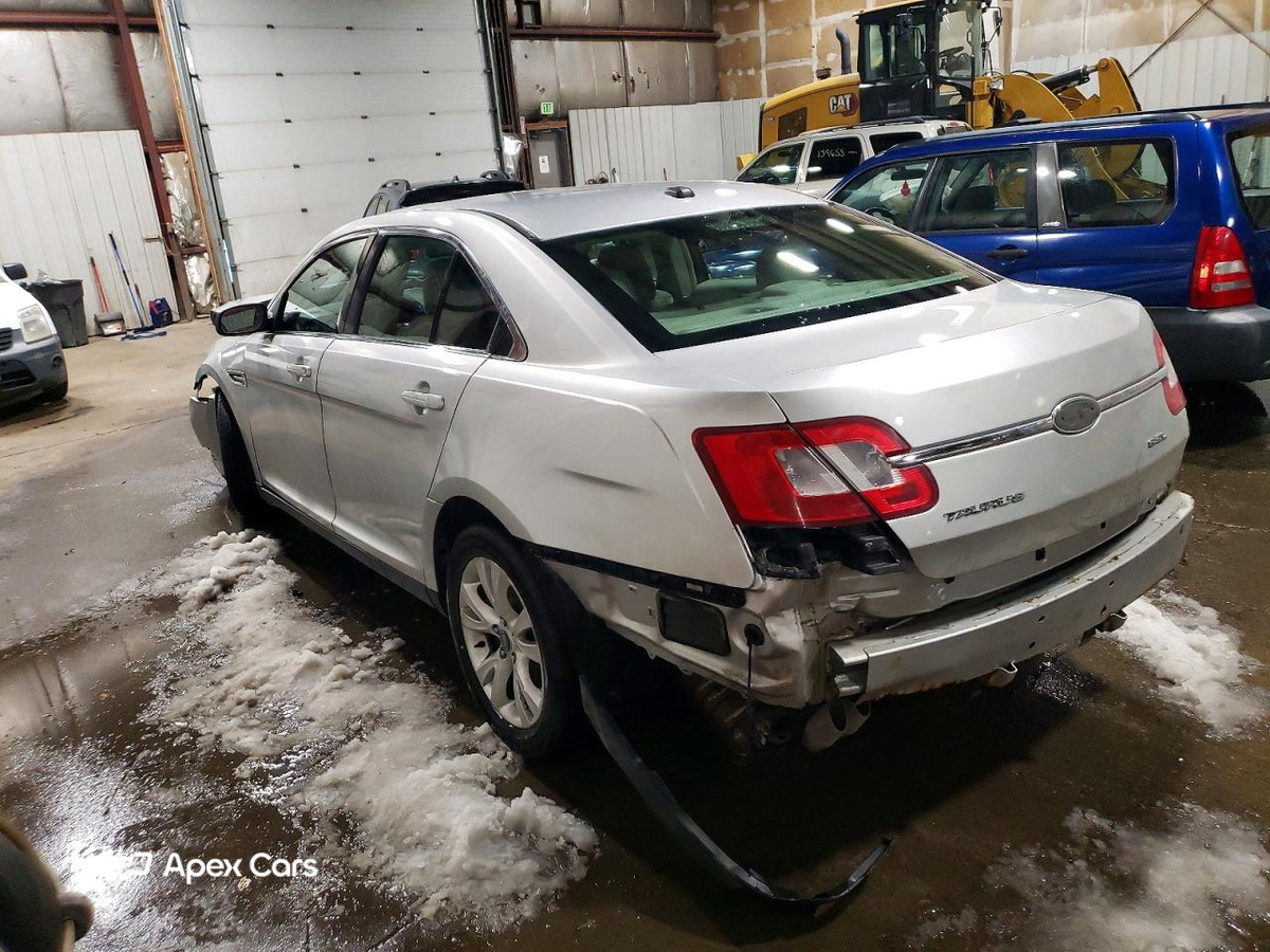 Ford Taurus 2011