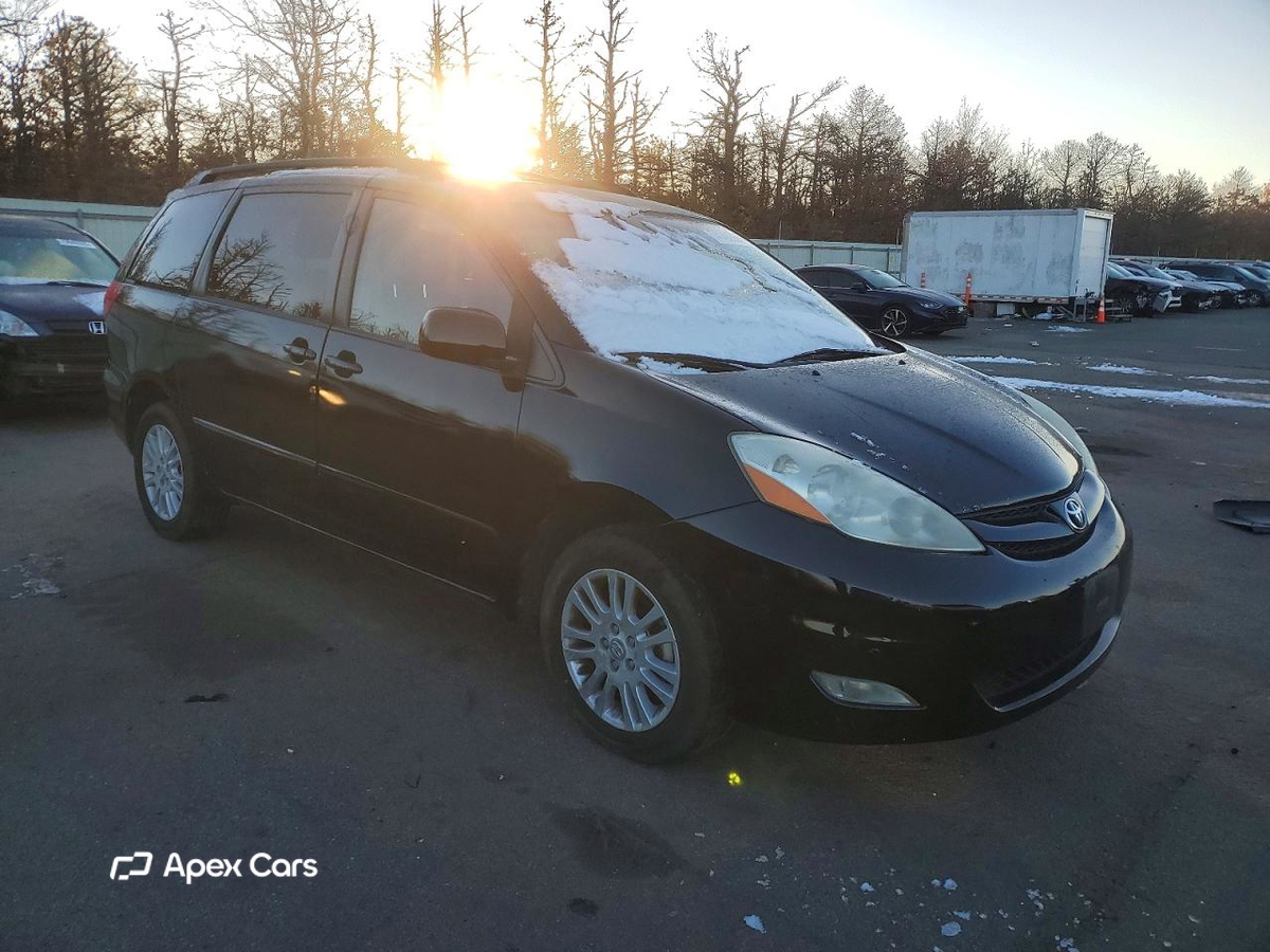 Toyota Sienna 2010