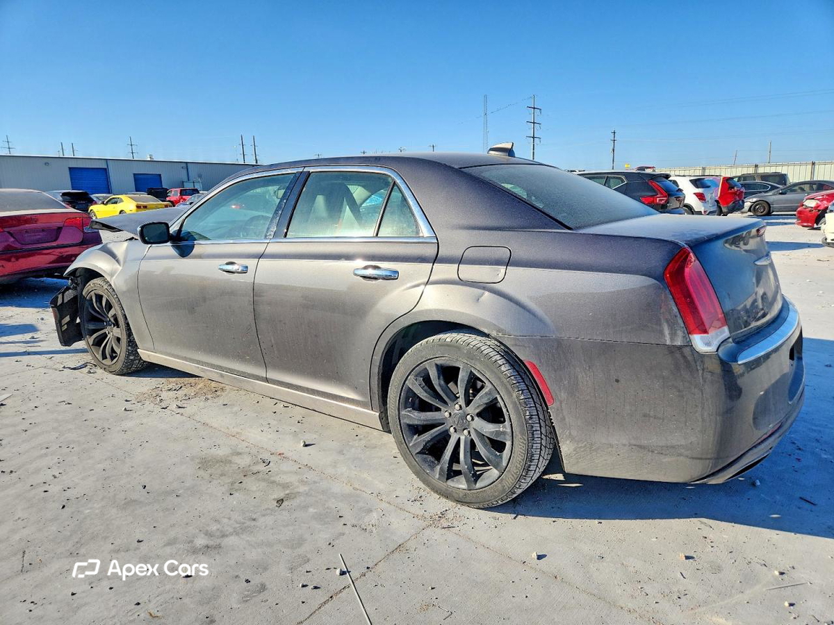 Chrysler 300 2019